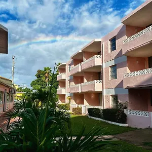 monteray-apartment-hotel.comcaribbean.com/