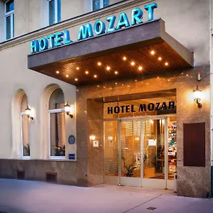 Отель Mozart ***